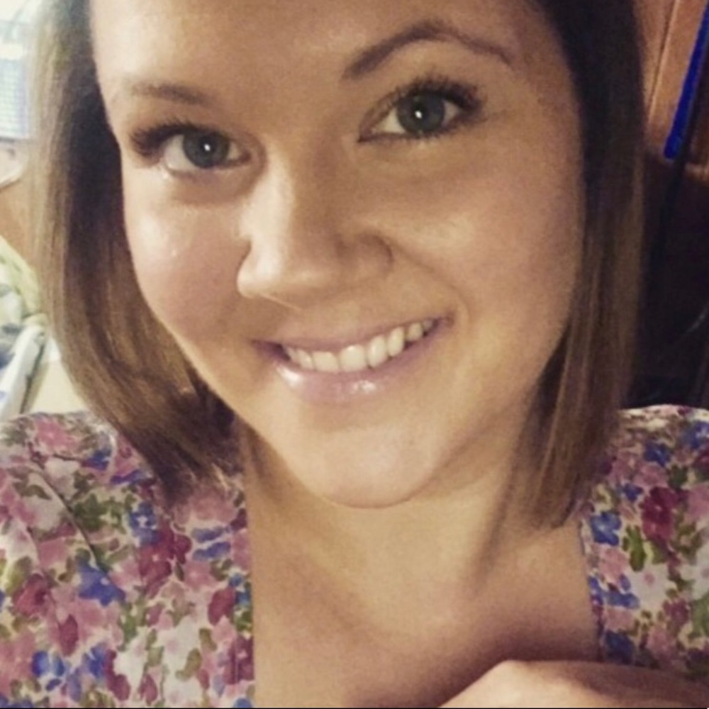 Meet your Posher, Nina